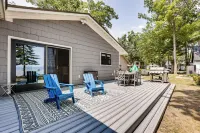 Swim, Fish and Boat House on Stunning Higgins Lake!