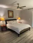 WiFi, gym, pool, spas, pet, gates, laundry, patio, walk to beach