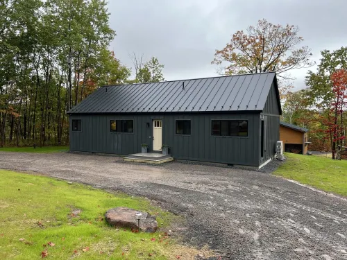 Lux Modern Barnhouse Cabin 1 minute from Hunter Mountain