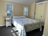 White Mountains Snowmobile Ski Trails Nearby Family Friendly Rustic Dogs Welcome