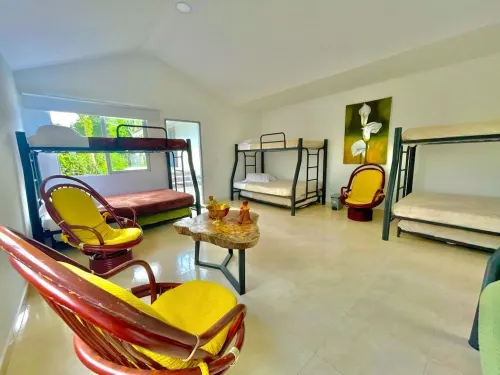 Beautiful Villa with 6Brd in Santagueda Hotels in Palestina