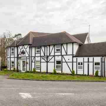 Modern and Classy 2 bedroom Flat, Free parking Hotel Exterior