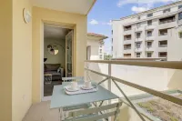 Appartement de Standing, Parking Privé, à Deux pas de la Mer!