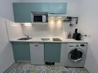 Small 2P cocoon with swimming pool and private parking! Hotels in Touques