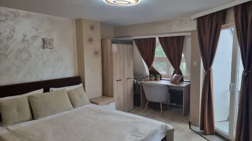Jeweller Hotel
