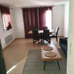 South-facing villa with pool and jacuzzi for an unforgettable stay. Hotels in Brignoles