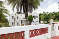 Hilltop Views: City & Sea Escape Hotels in Cedar Grove