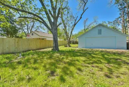 The Bethany Bungalow a Charming 3-bedroom house: WiFi, AC in welcoming Bethany Hotels in Bethany