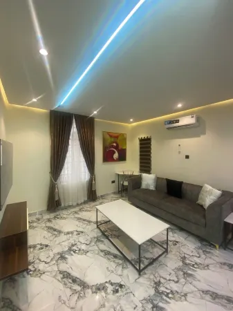 Luxury & Modern Self Check-In Apts near Airport M03b Отели в г. Мушин