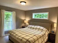 Peaceful Maine Home with Mountain Views Hotels in Kingfield