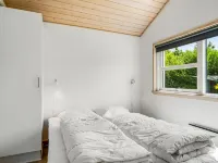 "Lissi" - 3.5km from the sea Hotels in Brovst