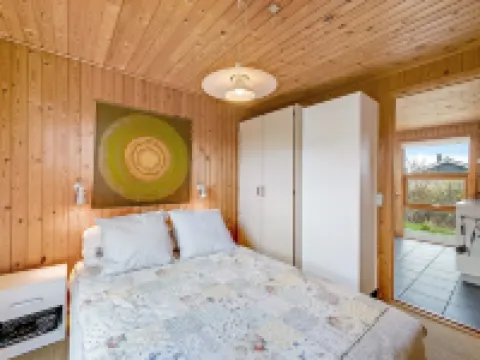 "Tanea" - 700m to the Fjord