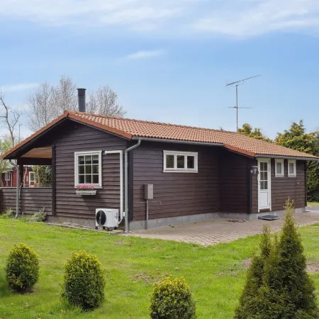 "Undis" - 660m from the Sea