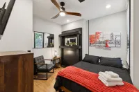Spacious, Historic 4Br Logan Circle Townhome - Condos