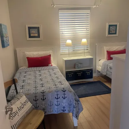 Get Away Now! St. Augustine Beach A1A Beach Blvd - King Bed/Master Br!!