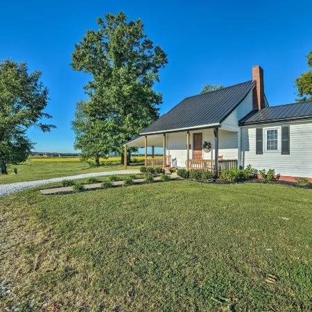Lovely Pembroke Retreat w/ Beautiful Patio!