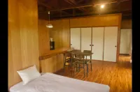 Guest House Hibiscus 世界自然遺産の森を巡る やんばる電気バス 乗車場所周辺のホテル