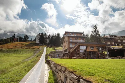Avalanche - Alpine Boutique Hotel Hotel dekat Borgata Grangesises