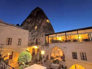 Mithra Cave Hotel