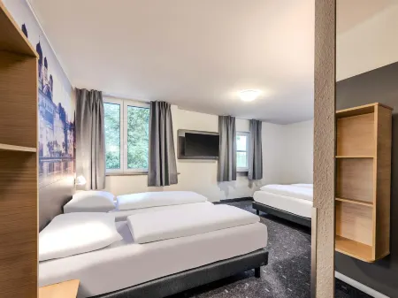 B&B HOTEL Passau-Süd Отели рядом с достопримечательностью «Кафедральный собор Святого Стефана»