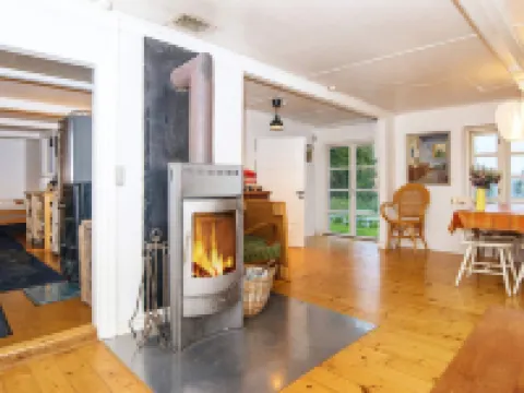 Lakeside Holiday Home with Forest