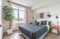 2BR Penthouse | Deck, Gym | Bellevue | Sophari B - Apartments