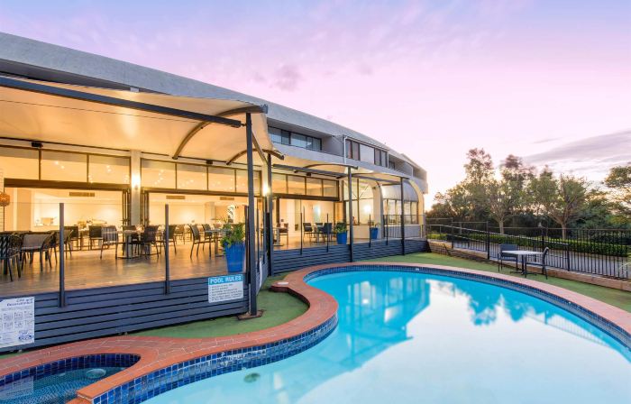 Mercure Charlestown