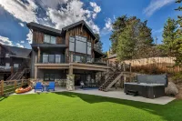 Spacious Mountain Modern Lux Lakefront Home. Private dock, Hot Tub, Bunk Room!