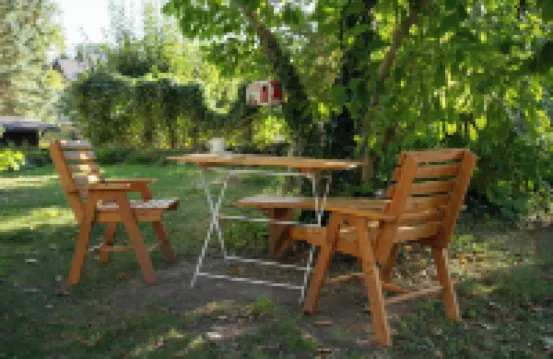 In the Center of Quedlinburg, Quiet and with a View of the Garden and Parking Space