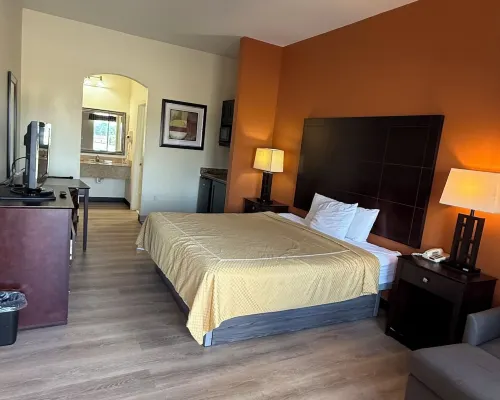 Executive Inn and Suites Hotels in Camp County