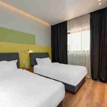 Rivera at Lake View Residence Rooms