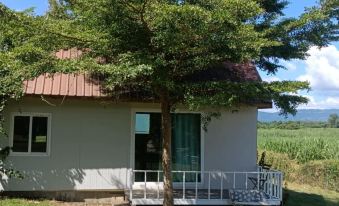 Les Collines Resort