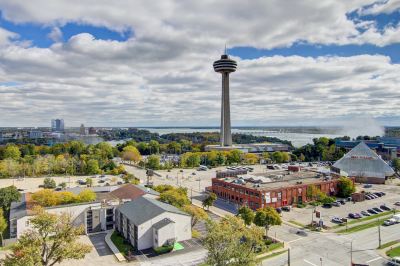 Surroundings DoubleTree Fallsview Resort & Spa by Hilton Niagara Falls Photo