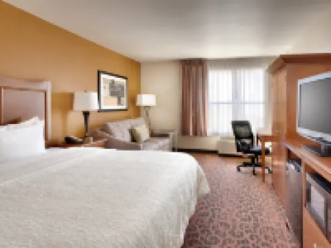 ハンプトン  イン & スイーツ オレム オレムのホテル