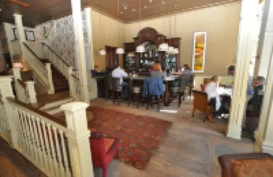 新謝里登飯店