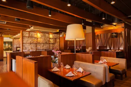 The Holman Grand Hotel