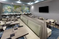 Holiday Inn & Suites ARDEN - ASHEVILLE AIRPORT by IHG - breakfast