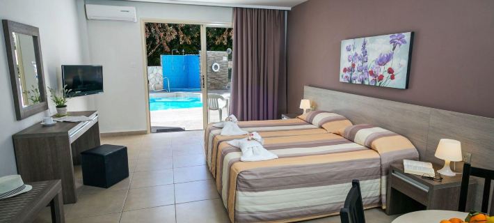 Crystallo Apartments Hotels in Paphos