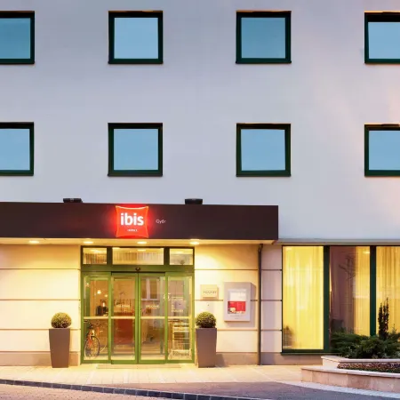 Ibis Gyor