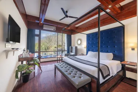 Echor Himalayan Aurum Manali Отели рядом с достопримечательностью «Manali View Point»