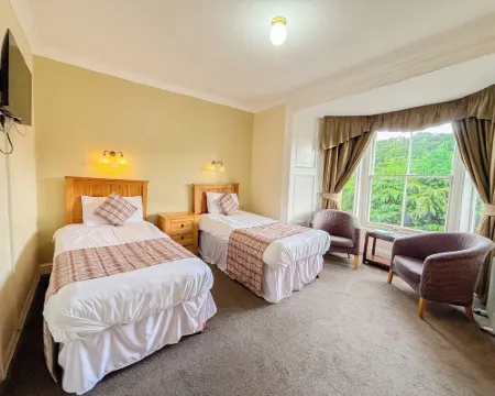 The Hand Hotel Hotels in Llangollen