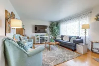 4 Mi to Hwy Access for Mtn Fun Family Getaway!