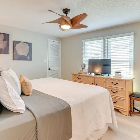 Deck & Pool Access: Myrtle Beach Getaway