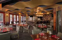 Modern Rustic Bi-Level 3 Bedroom Plus Loft Condo In Beaver Creek