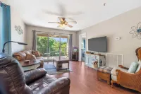 Holiday Hills Getaway - Branson - Golf Resort - Outdoor Pools