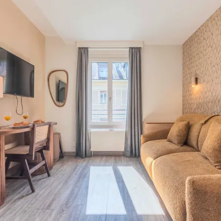Apartment of choice - AC- 1BR-4P- Geneva