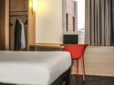 Ibis Saint-Genis-Pouilly Genève