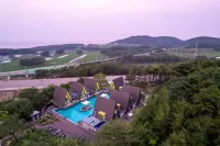 Pohang Peridot Pool Villa N Pool Glamping