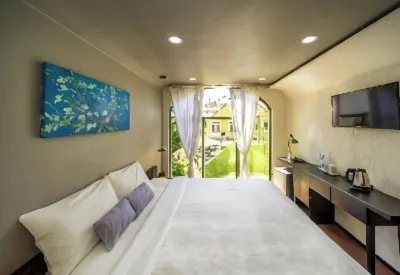 Circle Chiquilla Hotels in 