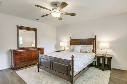 2 Mi to River District! Fort Myers Retreat w/ Yard - Condos